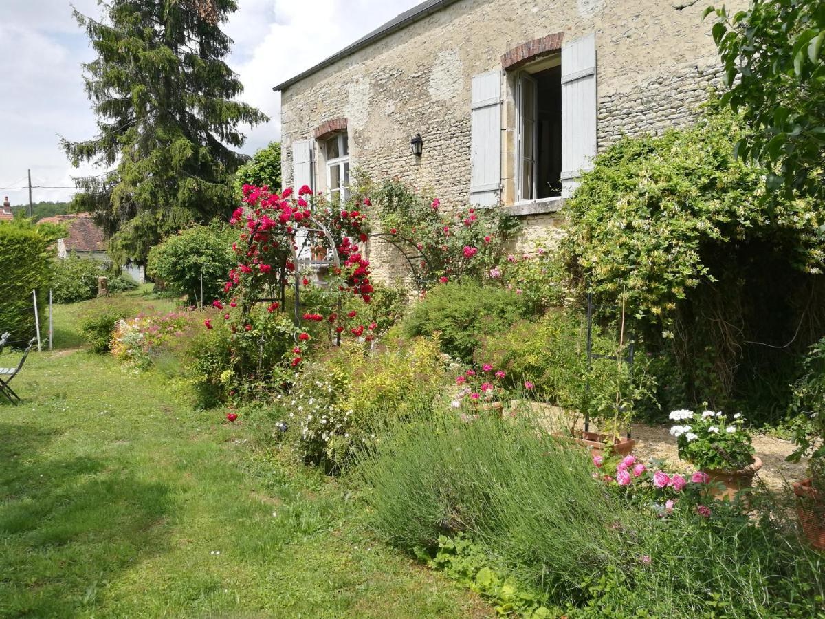 Chez Zaza Stigny Exterior foto